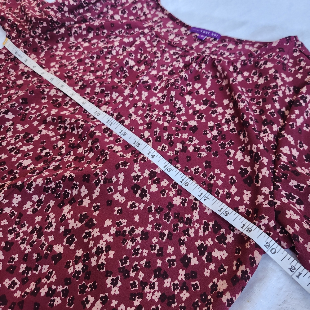 West Kei Berry Red Floral Peasant Blouse Balloon Sleeve Keyhole Neck Size M - Picture 10 of 13